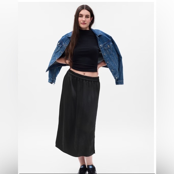 NWOT GAP midi satin slip skirt size XXL TALL Black - Picture 1 of 6